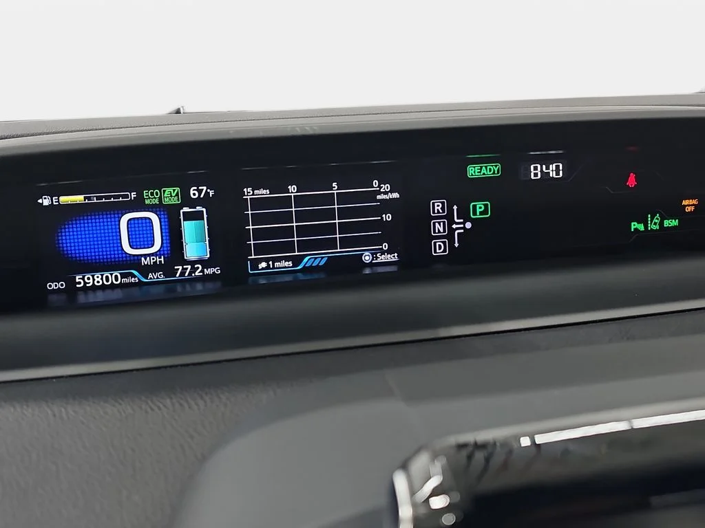 Used 2018 Gray Toyota Advanced image 21