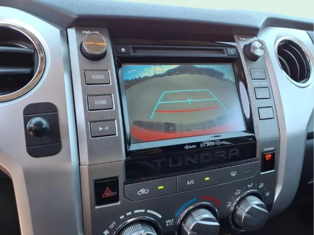 Used 2016 Red Toyota SR5 image 25