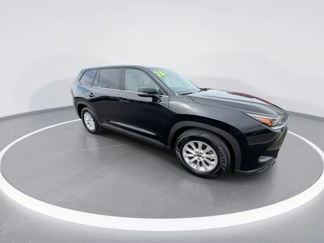 Used 2024 Black Toyota XLE image 2