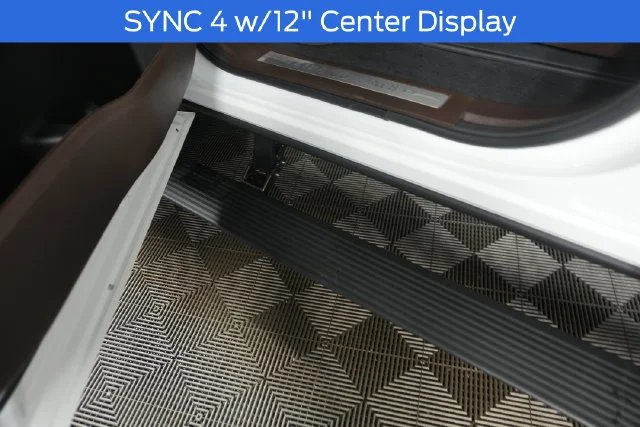 New 2027 Star White Metallic Tri-Coat Ford F-350® King Ranch® image 15