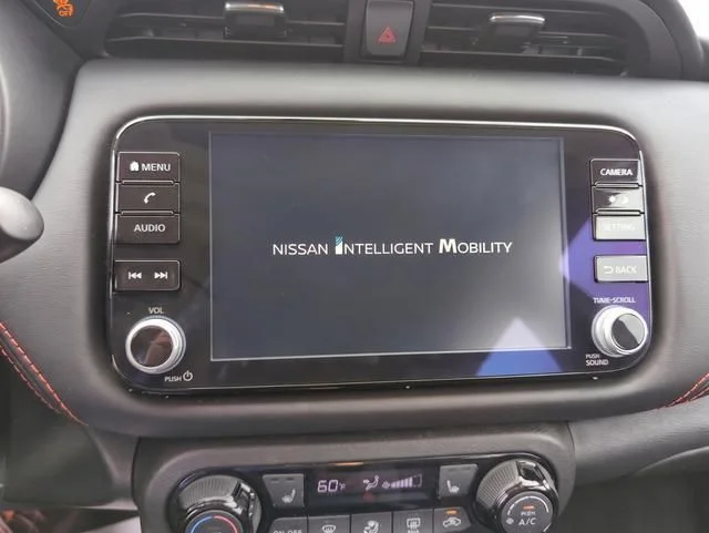 Used 2024 White Nissan SR image 26