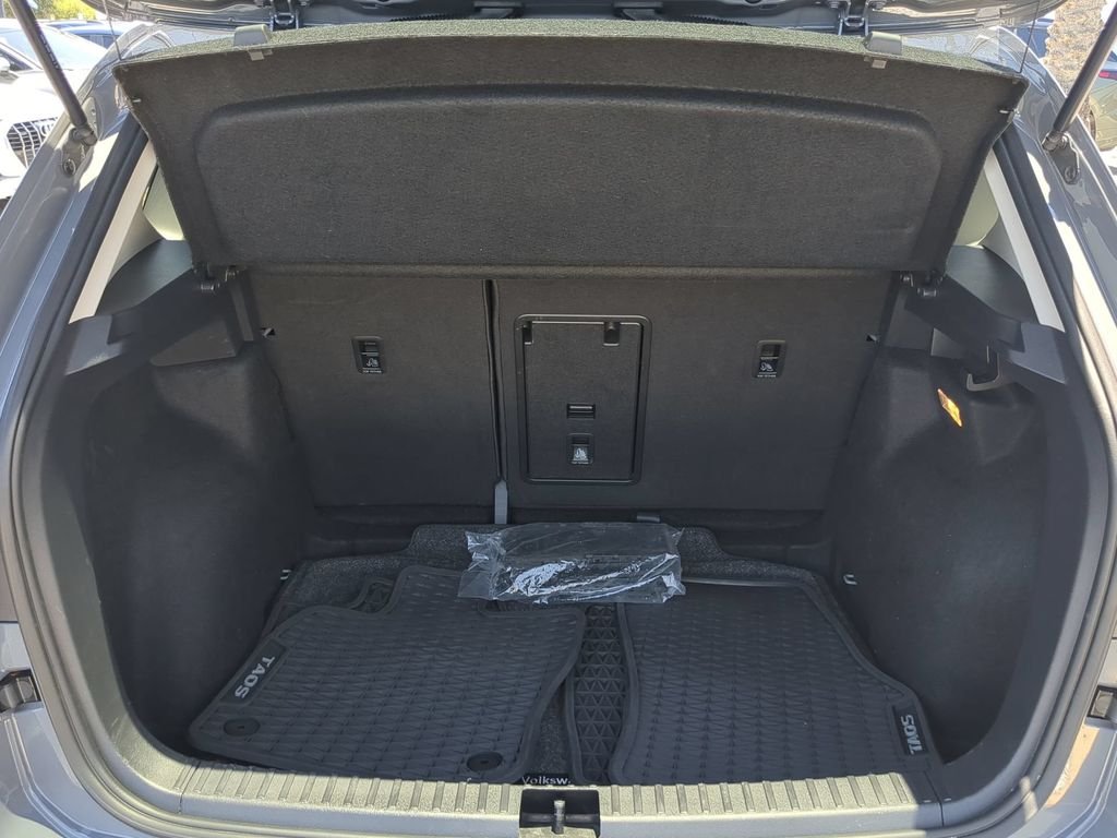 Certified Used 2023 Gray Volkswagen 1.5T SE image 11