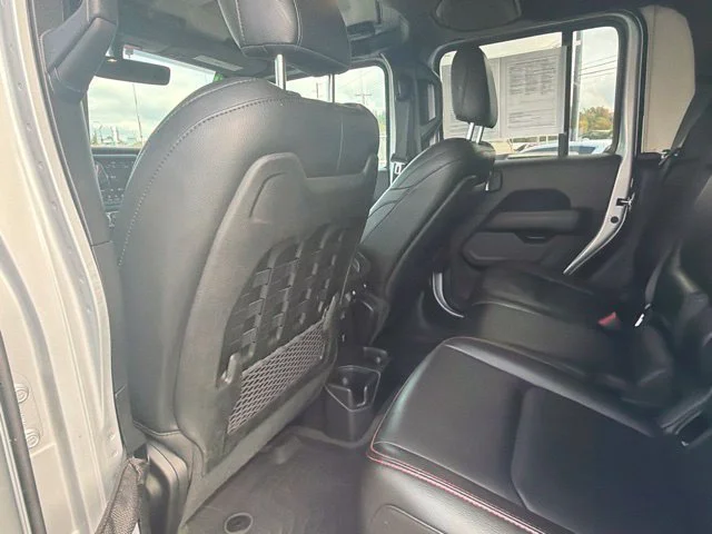 Used 2022 Silver Zynith Clearcoat Jeep Rubicon image 15