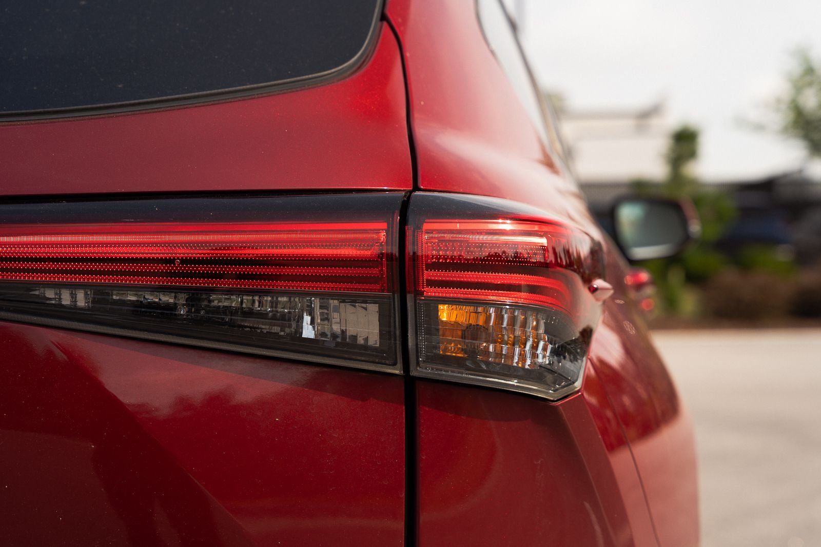 Used 2022 Red Toyota LE image 17
