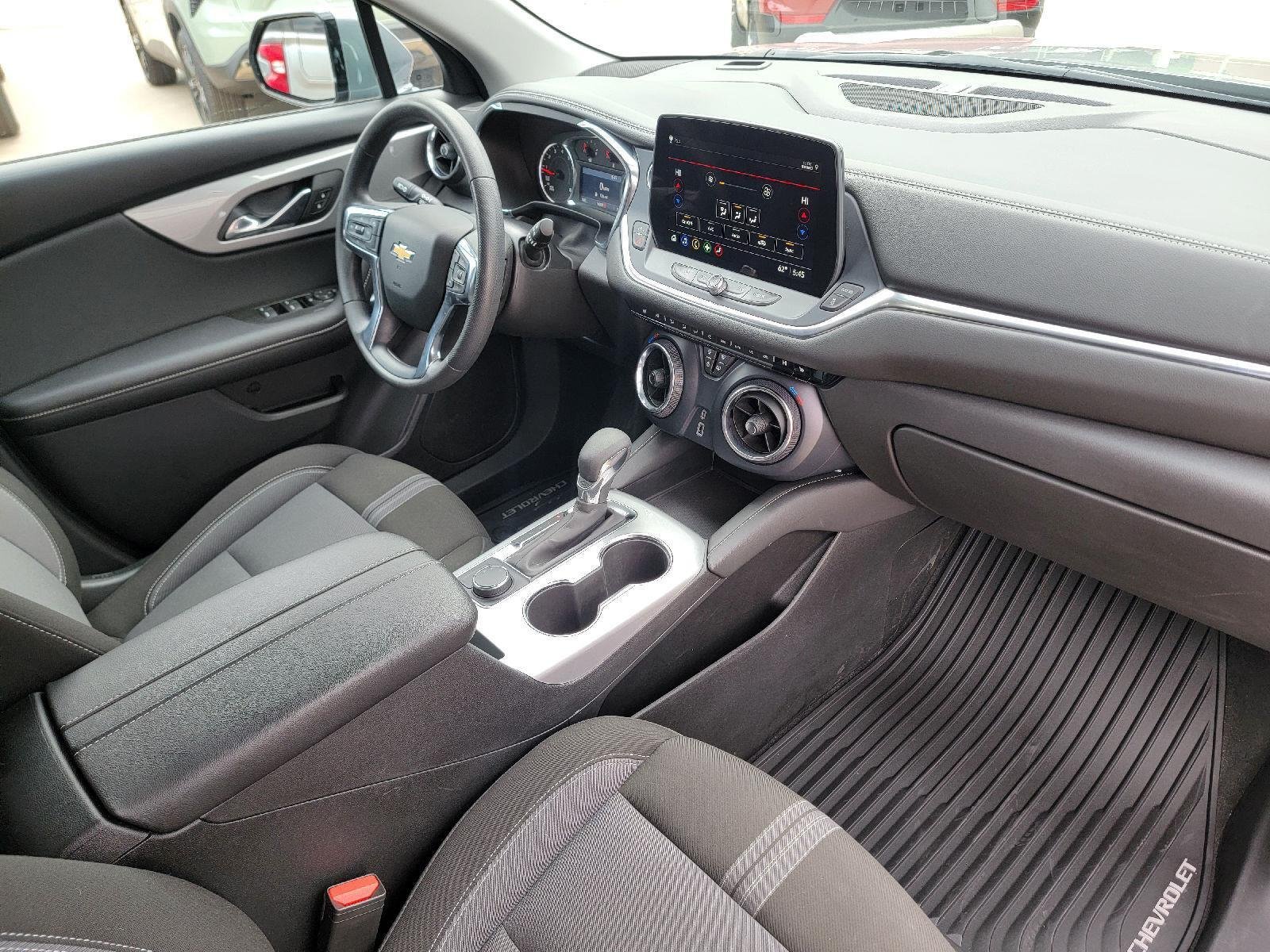 2025 Chevrolet Blazer 2LT - Photo 23