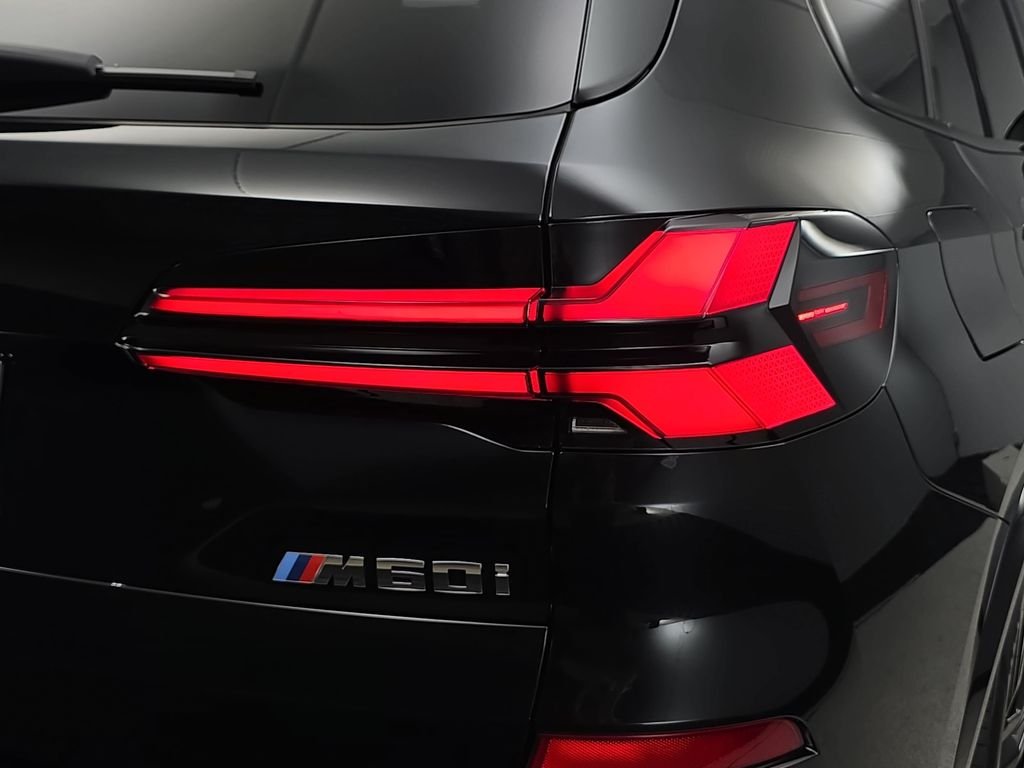 New 2026 Black Sapphire Metallic BMW M60i image 33
