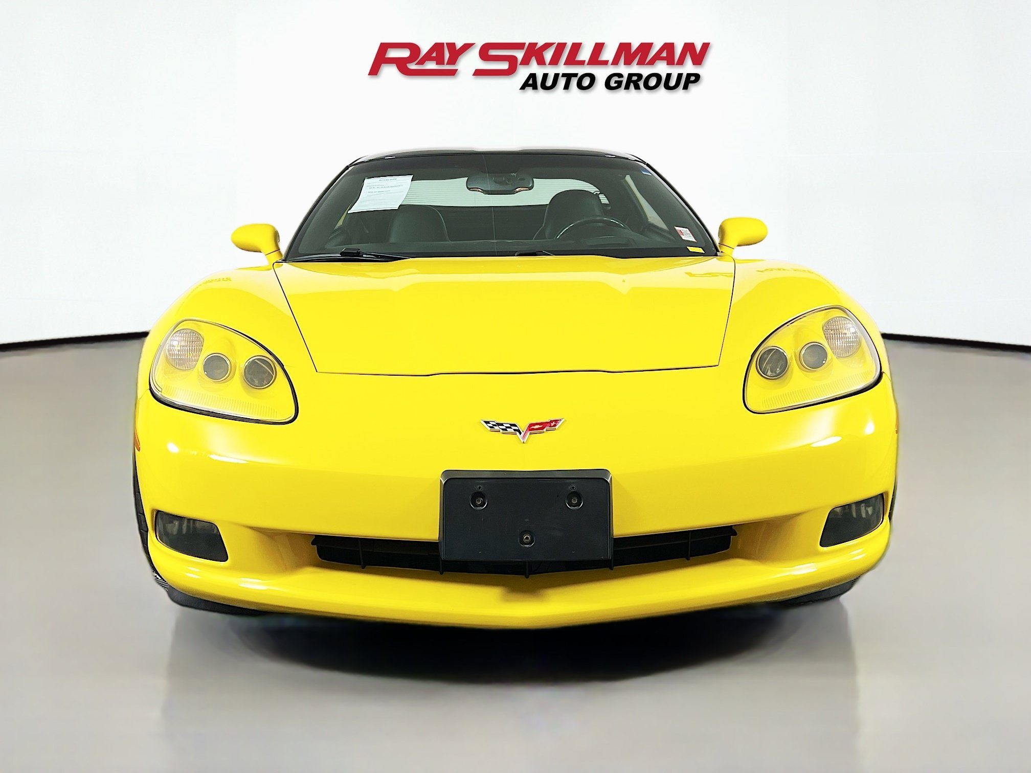 Used 2007 Velocity Yellow Tintcoat Chevrolet 2DR CPE image 2