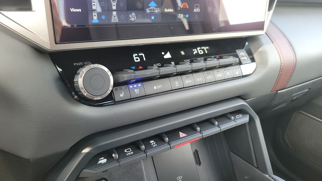 2026 Toyota Tundra Capstone - Photo 18