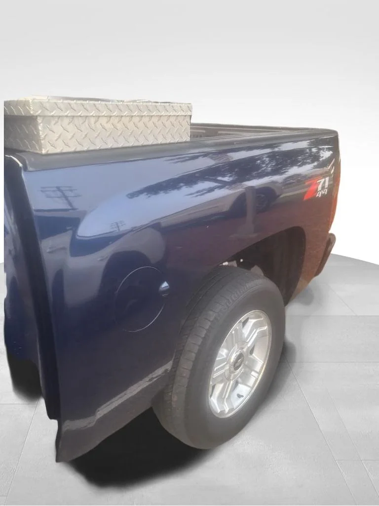 Used 2011 Blue Chevrolet LT image 9