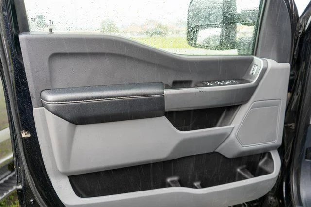 Used 2023 Black Ford XLT image 15