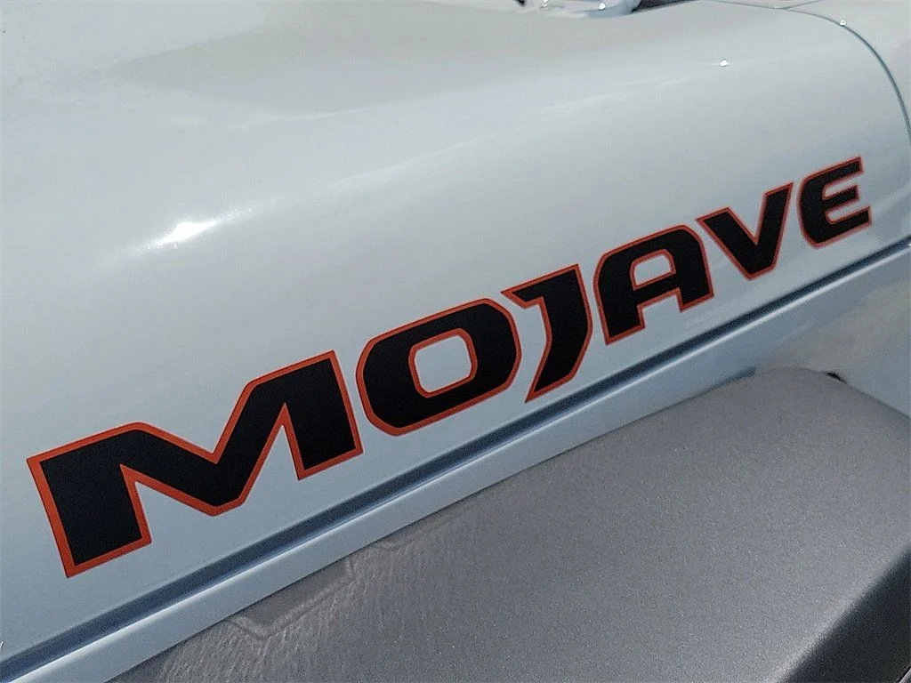 2025 Jeep Gladiator Mojave - Photo 20