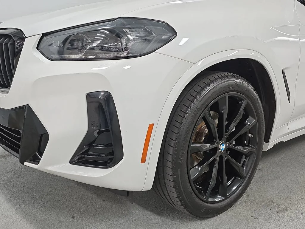 Used 2023 White BMW sDrive30i image 11
