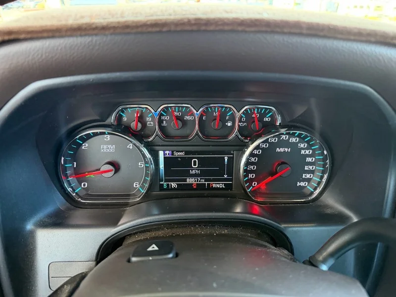 Used 2018 CAJUN RED TINTCOAT Chevrolet LT image 9