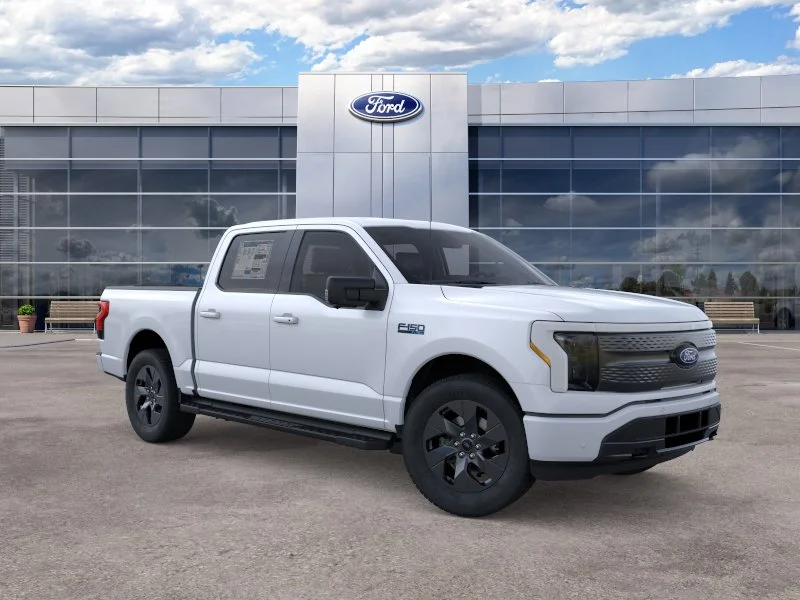 2025 Ford F-150 Lightning Flash - Photo 36
