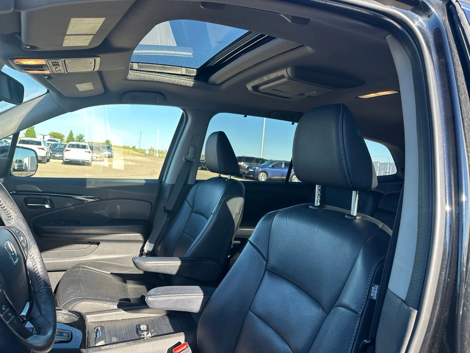 Used 2016 Black Honda Touring image 5