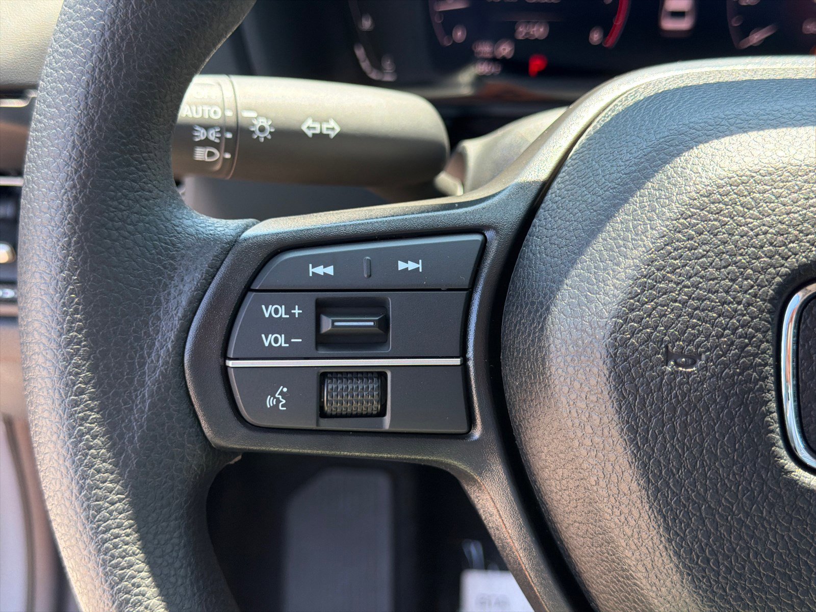 New 2026 Urban Gray Pearl Honda SE image 17