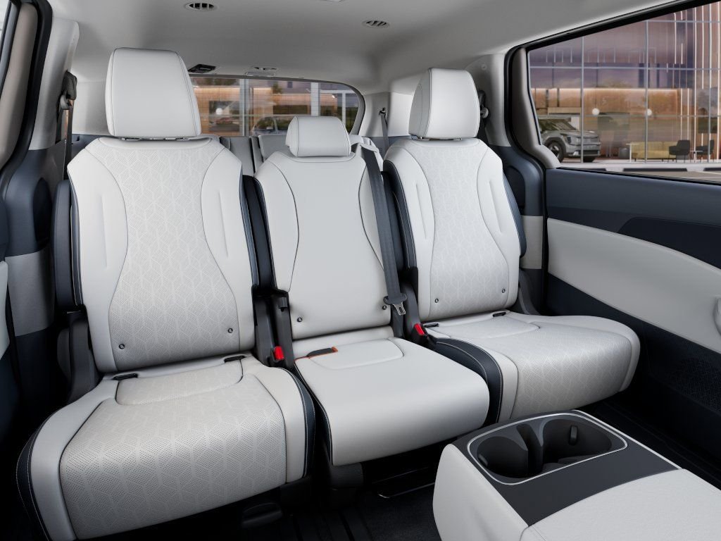 2026 Kia Carnival EX - Photo 17