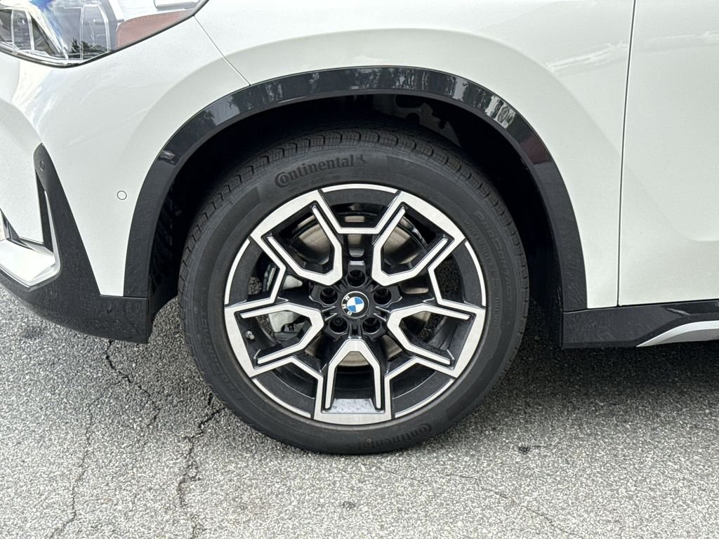 New 2026 Alpine White BMW xDrive28i image 10