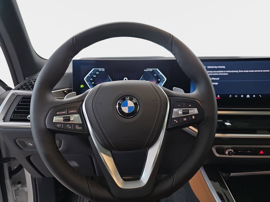 New 2026 Mineral White Metallic BMW xDrive40i image 13