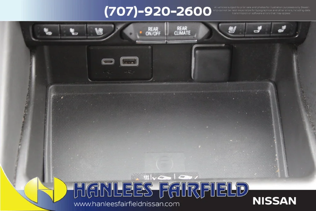 Used 2024 Black GMC SLT image 22