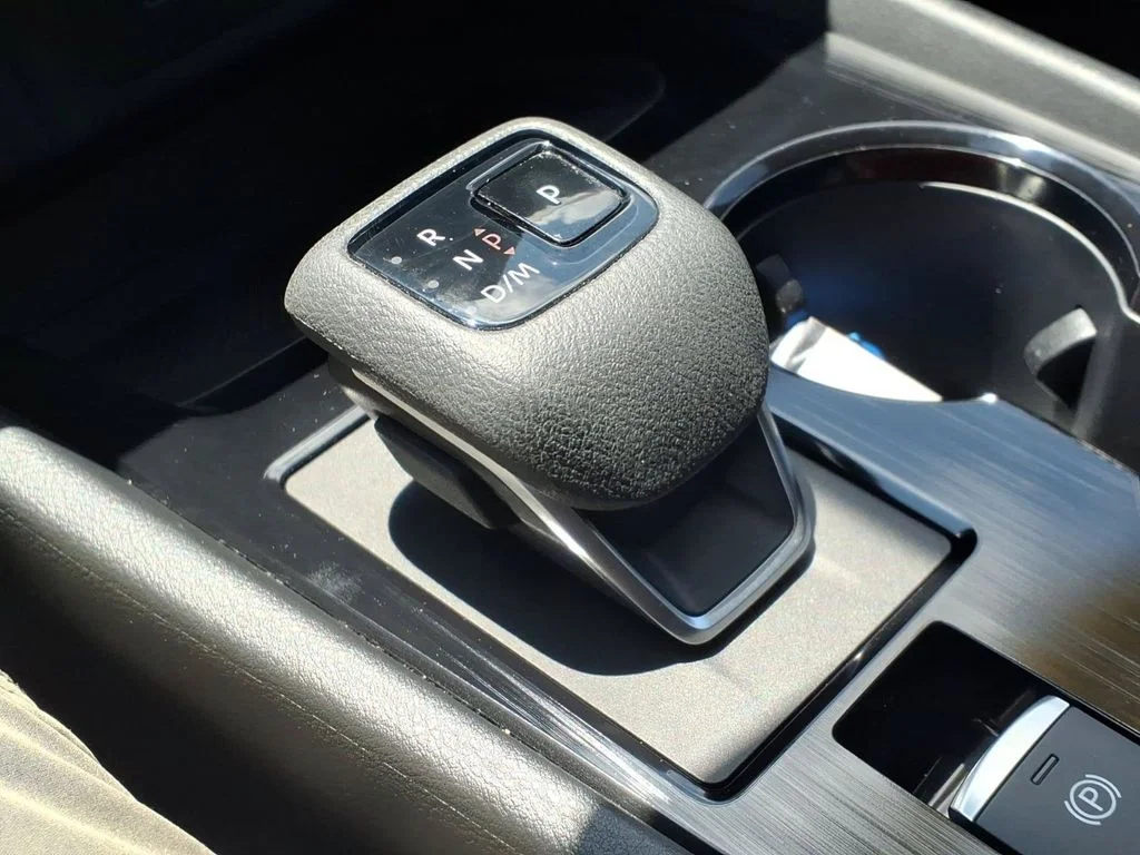 Used 2024 Beige/tan Nissan SV image 21