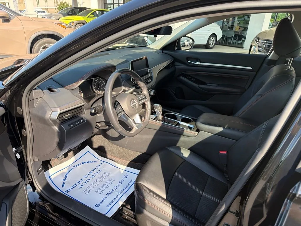 Used 2023 Black Nissan 2.5 SR image 10