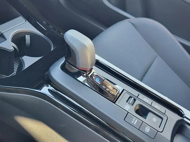 New 2026 Wind Chill Pearl <sup>1</sup> Toyota  SE image 15