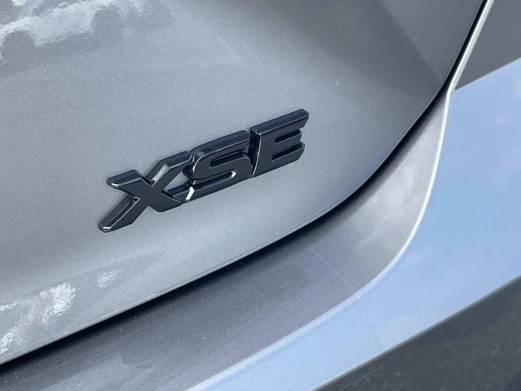 New 2026 Heavy Metal with Midnight Black Metallic roof Toyota XSE image 12