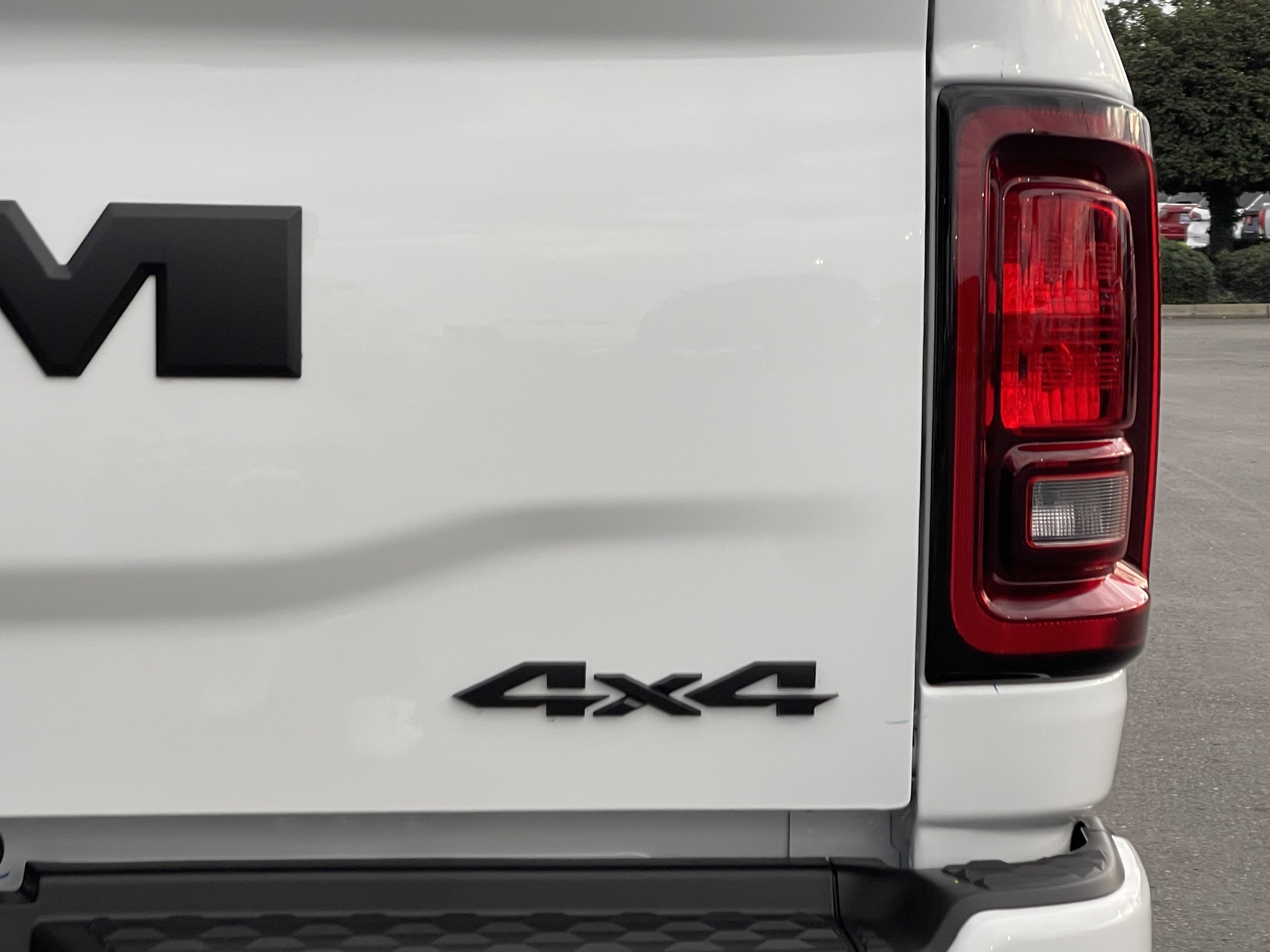 New 2026 Bright White Clear-Coat Exterior Paint RAM Tradesman image 13