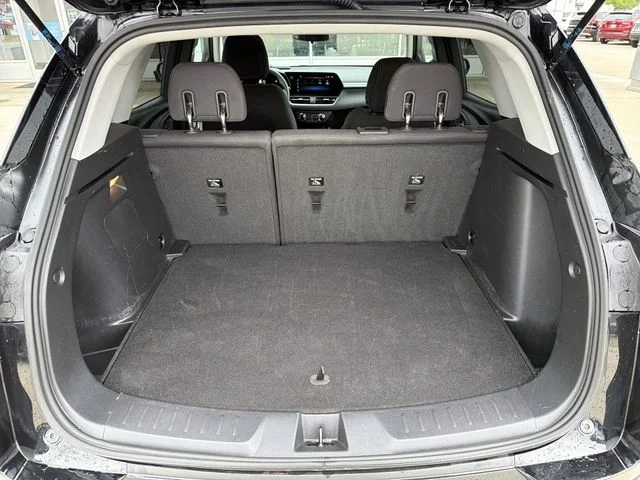 Used 2025 Black Chevrolet LS image 24