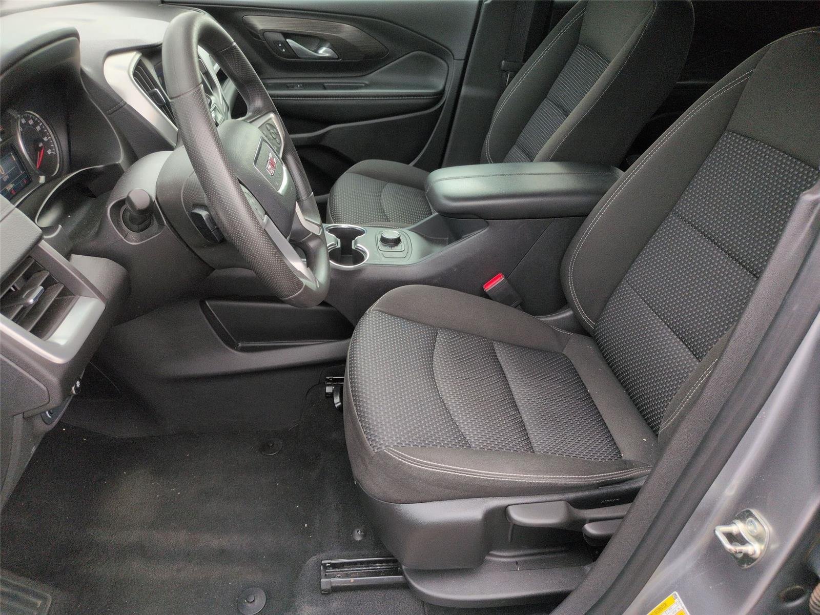 Used 2024 Sterling Metallic GMC SLE image 18
