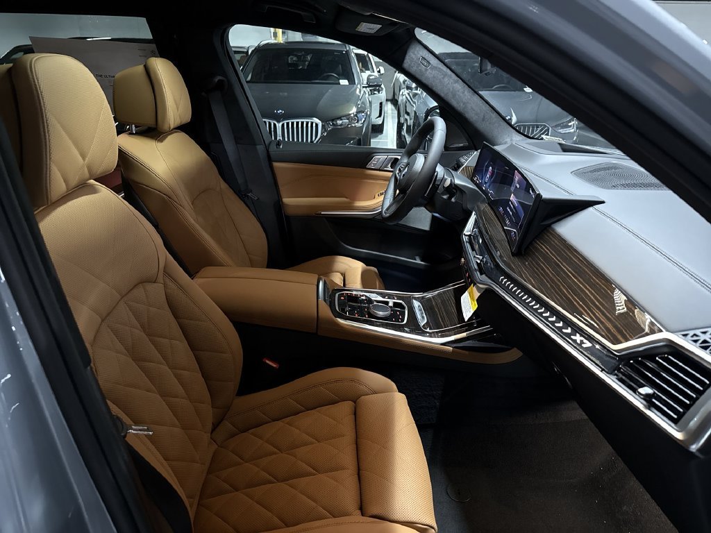 New 2027 Gray Metallic BMW xDrive40i image 26