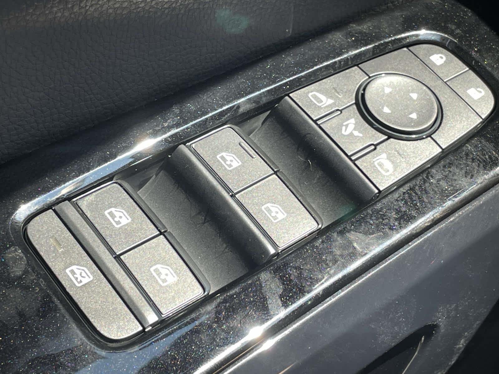 New 2026 Super Black Nissan Platinum image 30