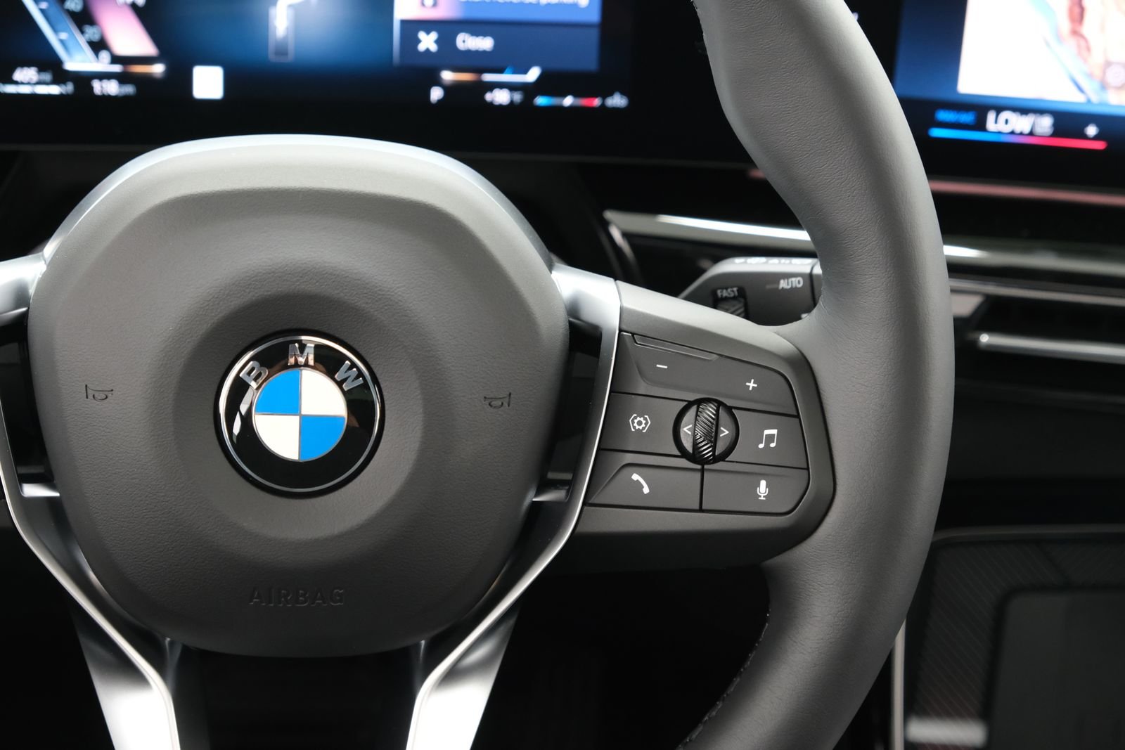 New 2027 Cape York Green Metallic BMW xDrive28i image 14