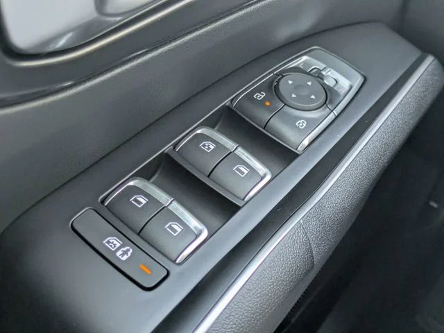 New 2026 Ivory Silver Kia S image 26
