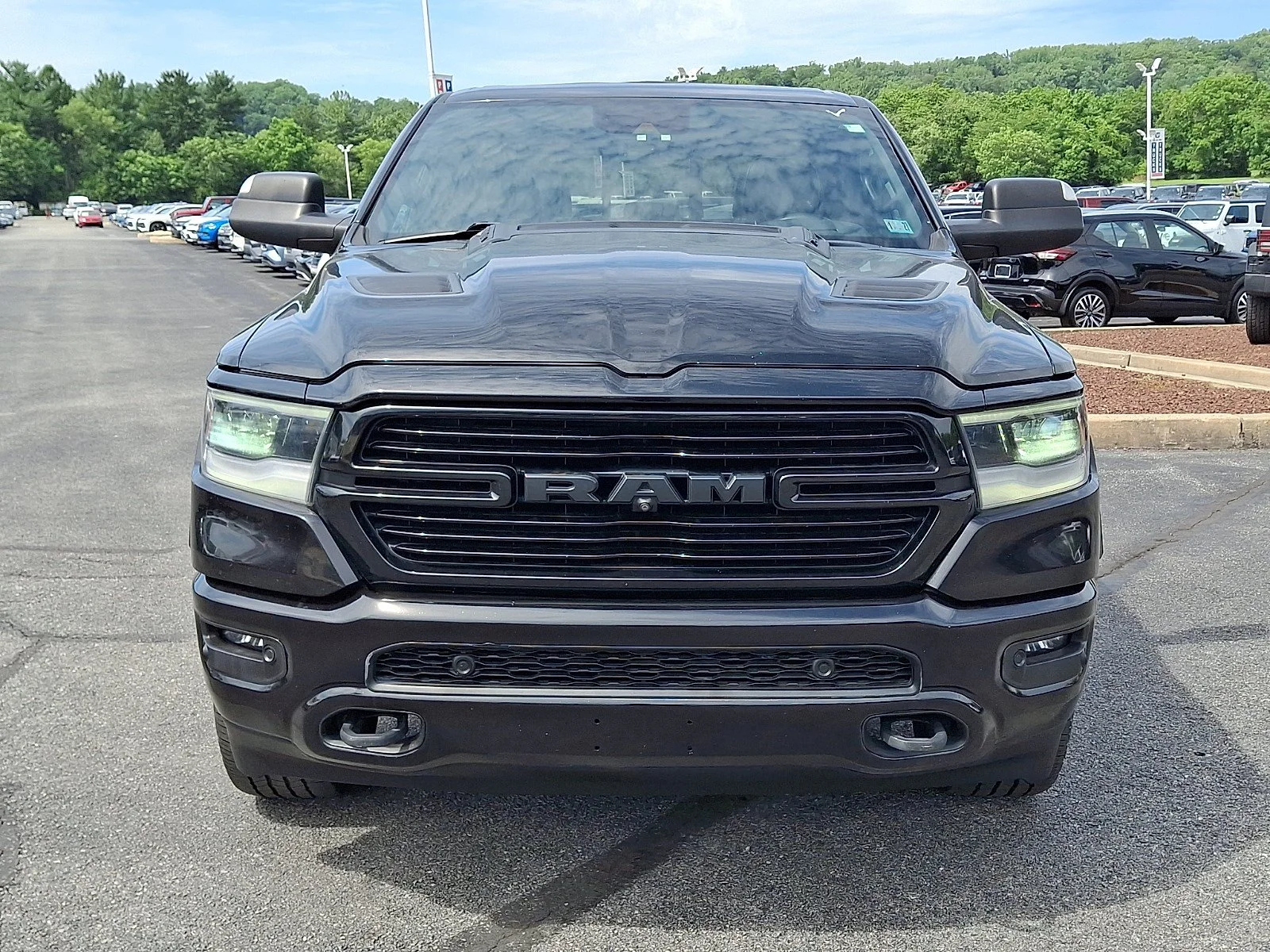 Used 2021 Diamond Black Crystal Pearlcoat Ram Laramie image 2