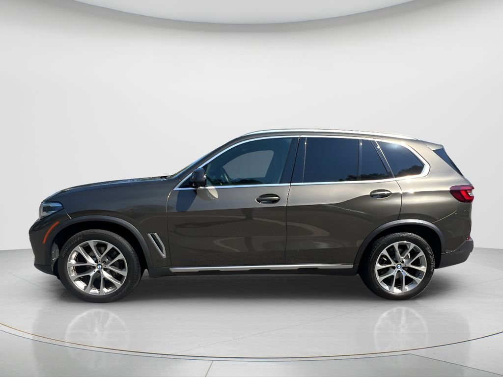 Used 2022 Green BMW sDrive40i image 8