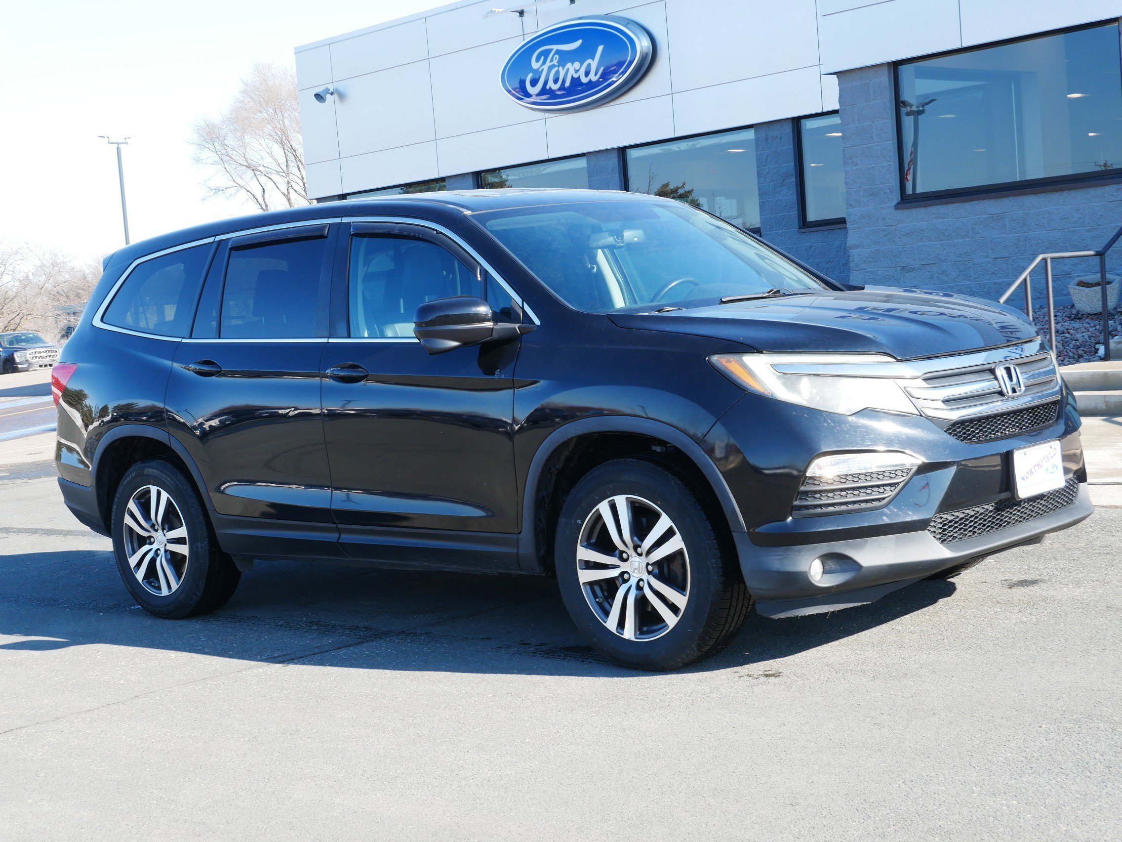 Used 2016 Honda Pilot EX-L with VIN 5FNYF6H77GB056163 for sale in Northfield, MN
