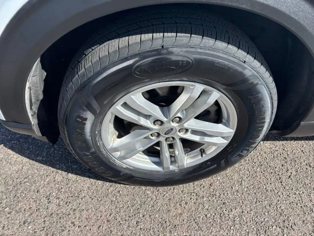 Used 2020 White Ford XLT image 10