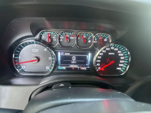 Used 2018 Gray Chevrolet LT image 21