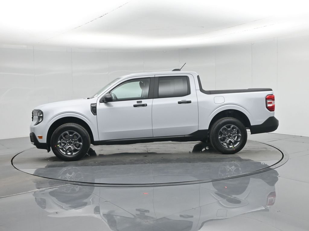 New 2026 Space White Metallic Ford XLT image 27