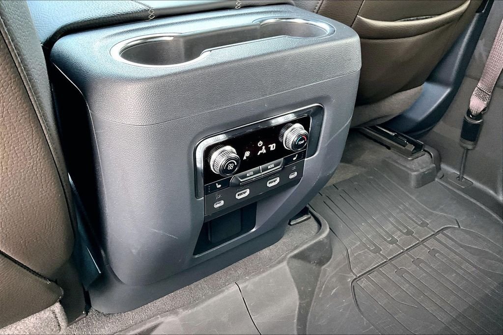 Used 2024 Black GMC Denali image 24