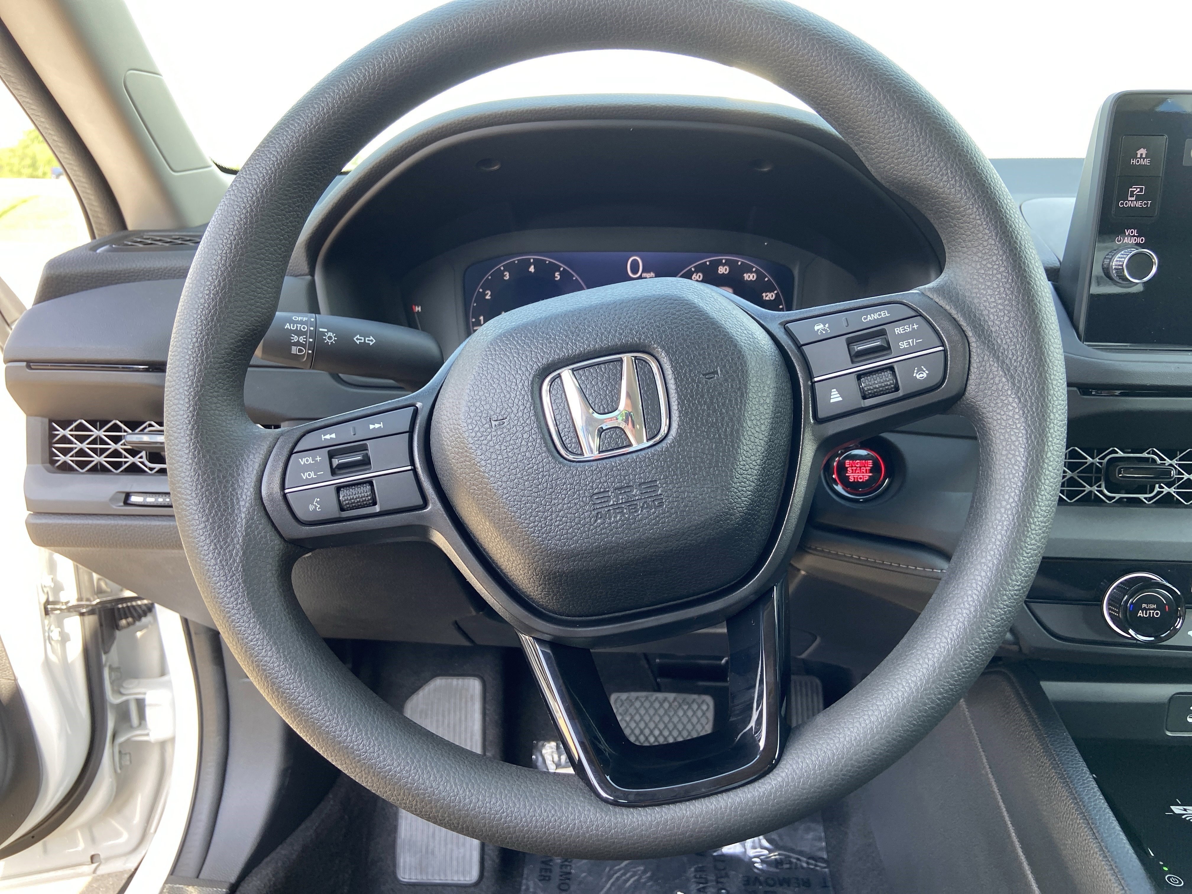 New 2026 Platinum White Pearl Honda LX image 30
