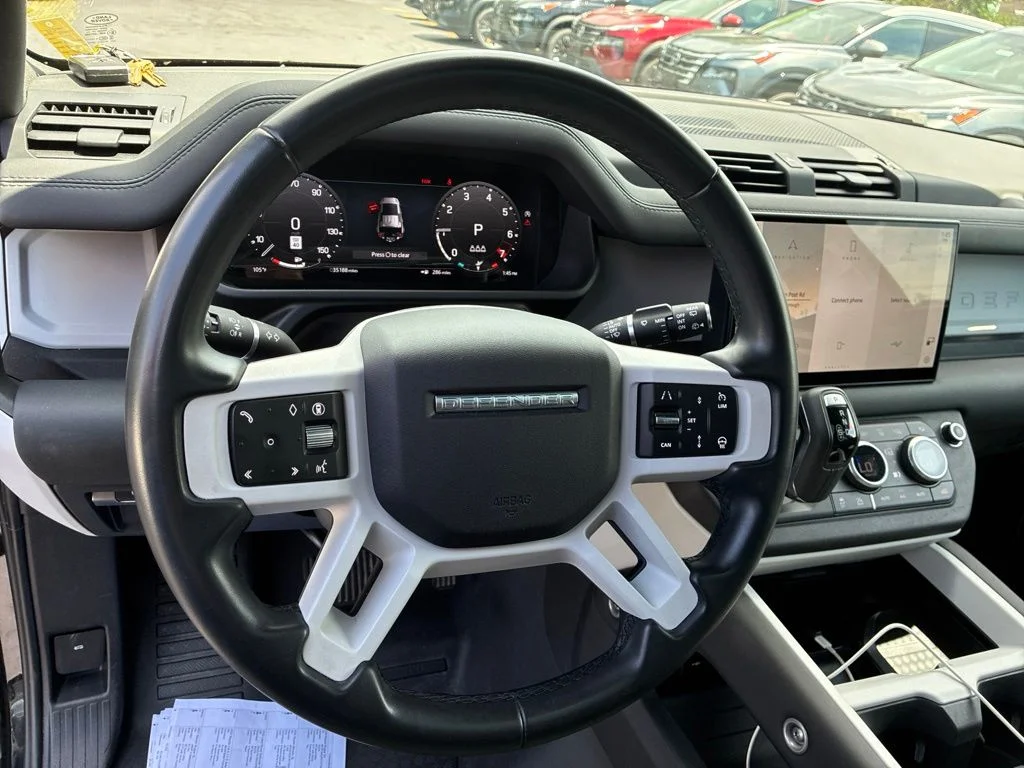 Used 2025 Black Land Rover S image 16