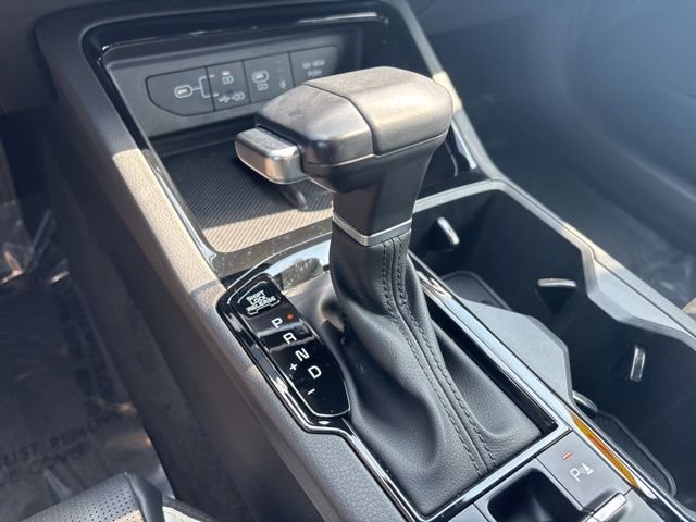 Certified Used 2025 Snow White Pearl Kia GT-Line image 30