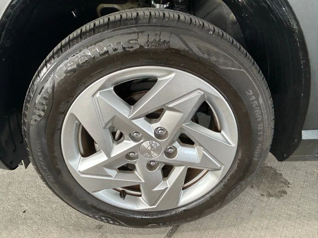 Used 2024 Denim Blue Pearl Hyundai SE image 9