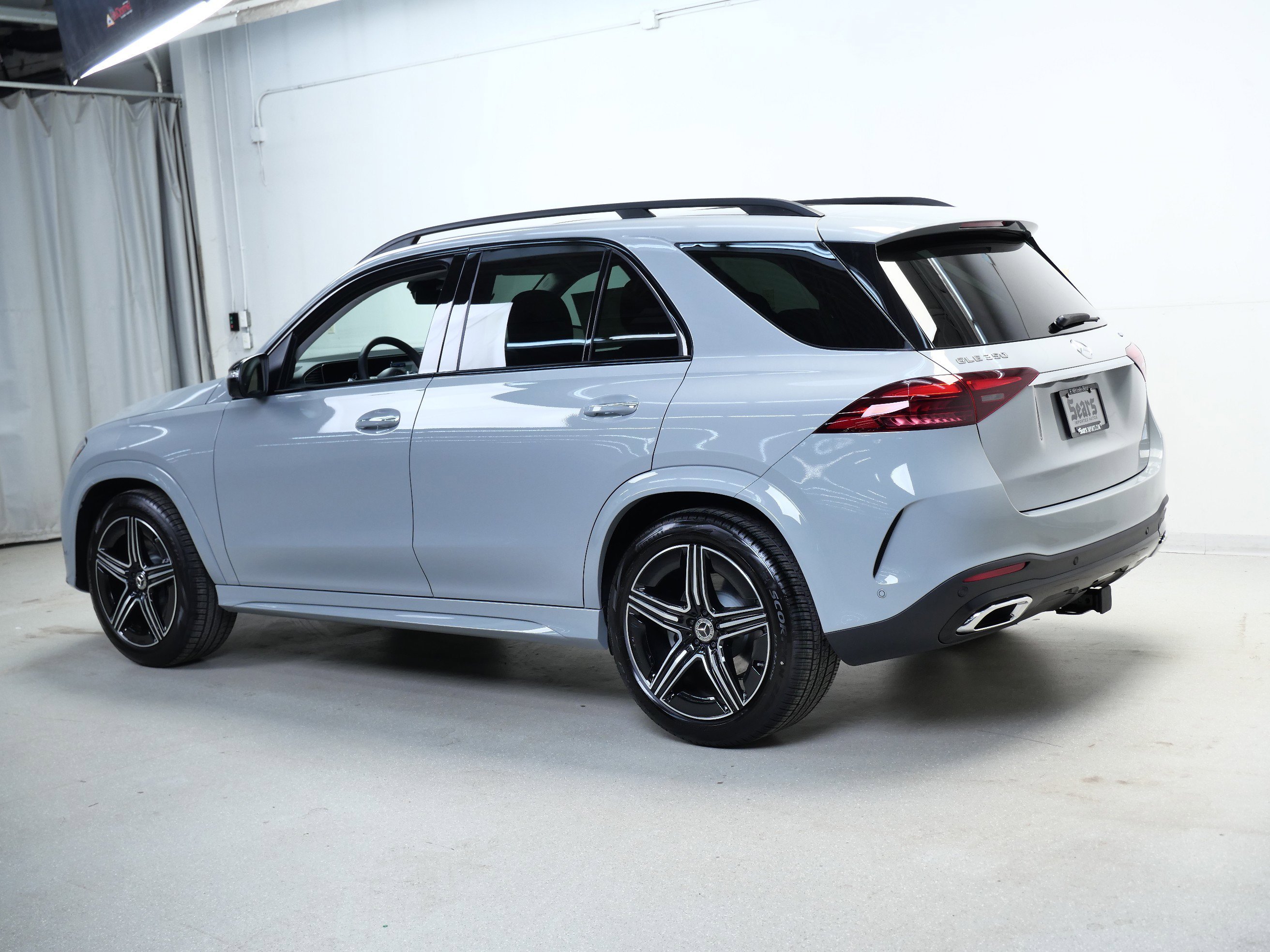 New 2026 MANUFAKTUR Alpine Grey Mercedes-Benz GLE 350 image 6