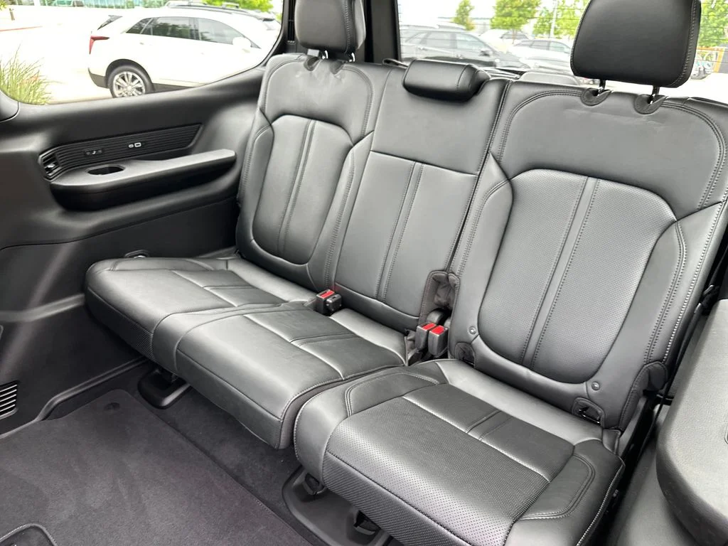 New 2026 High Gloss Black Exterior Paint Jeep Limited Reserve image 34