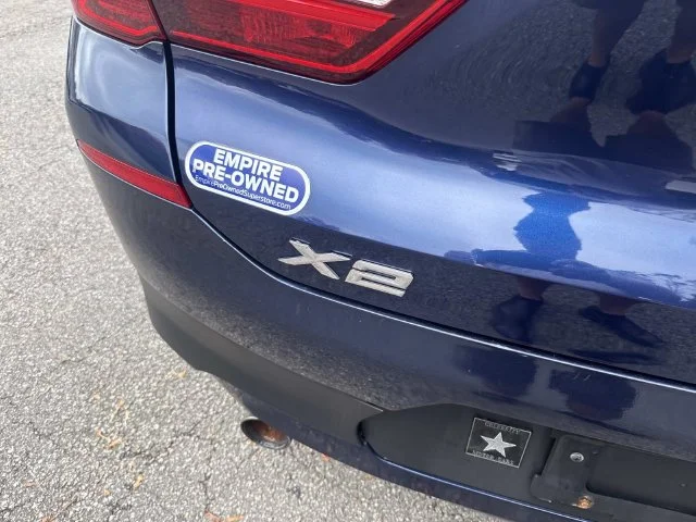 Used 2018 Blue BMW xDrive28i image 5