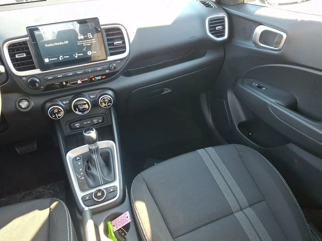 New 2026 Silver Hyundai SEL image 11